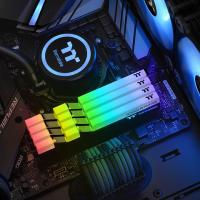 Модуль пам'яті Thermaltake R009D408GX2-3200C16A Diawest
