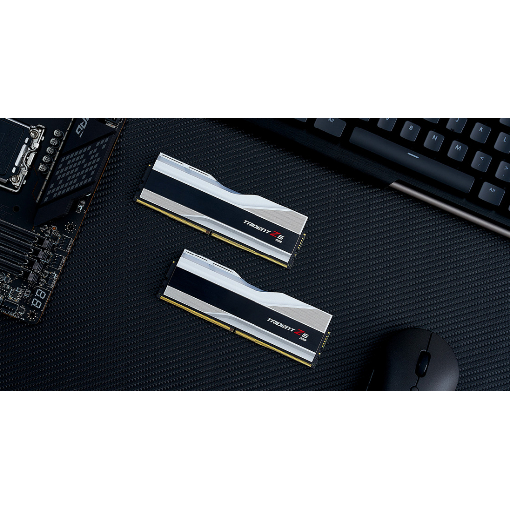 Модуль пам'яті для комп'ютера DDR5 32GB (2x16GB) 6000 MHz Trident Z5 RGB Silver G.Skill (F5-6000J4040F16GX2-TZ5RS) Diawest