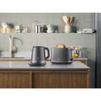 Електрочайник Electrolux E7K1-6BP Diawest
