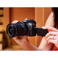 Цифровий фотоапарат Canon EOS R10 + RF-S 18-150 IS STM + адаптер EF-RF (5331C029) Diawest